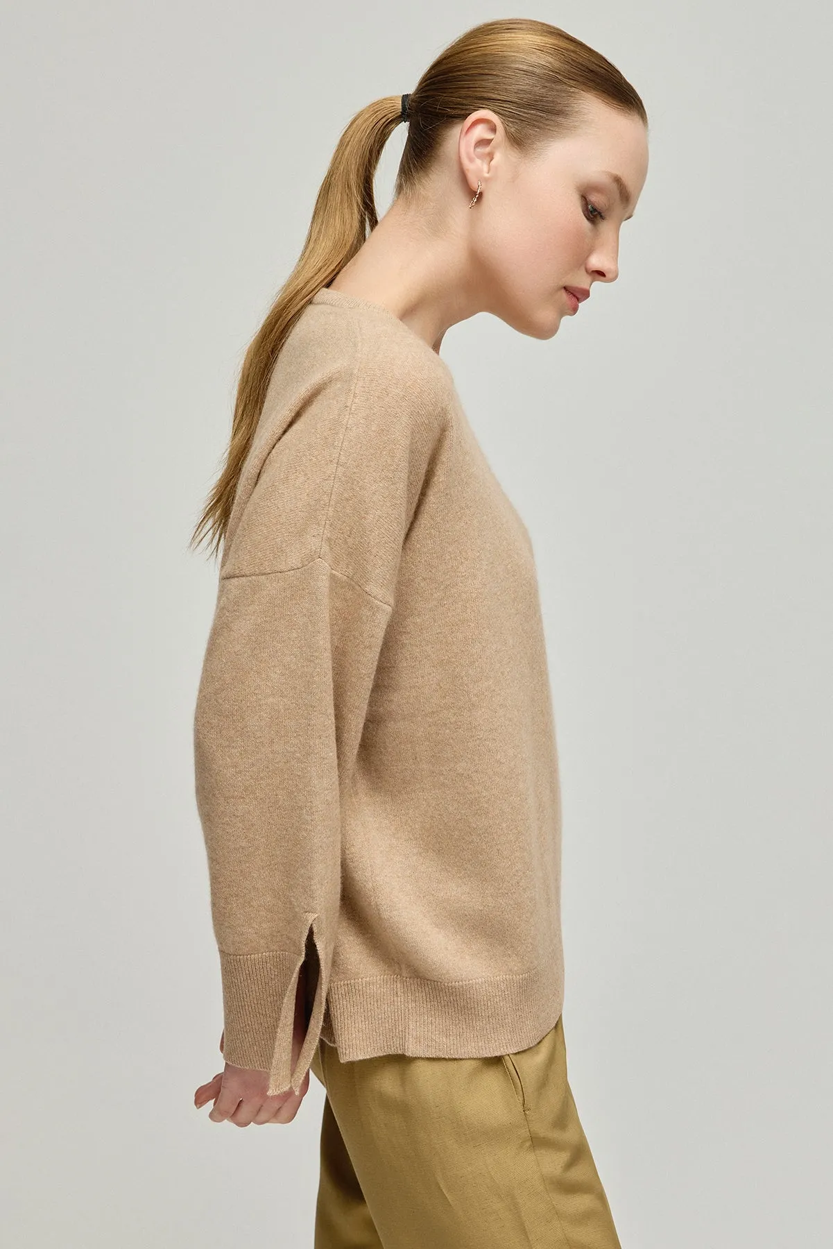 Sand Beige Cashmere Wool Romy Crew Neck Women's Sweater with Low-cut Back Detail