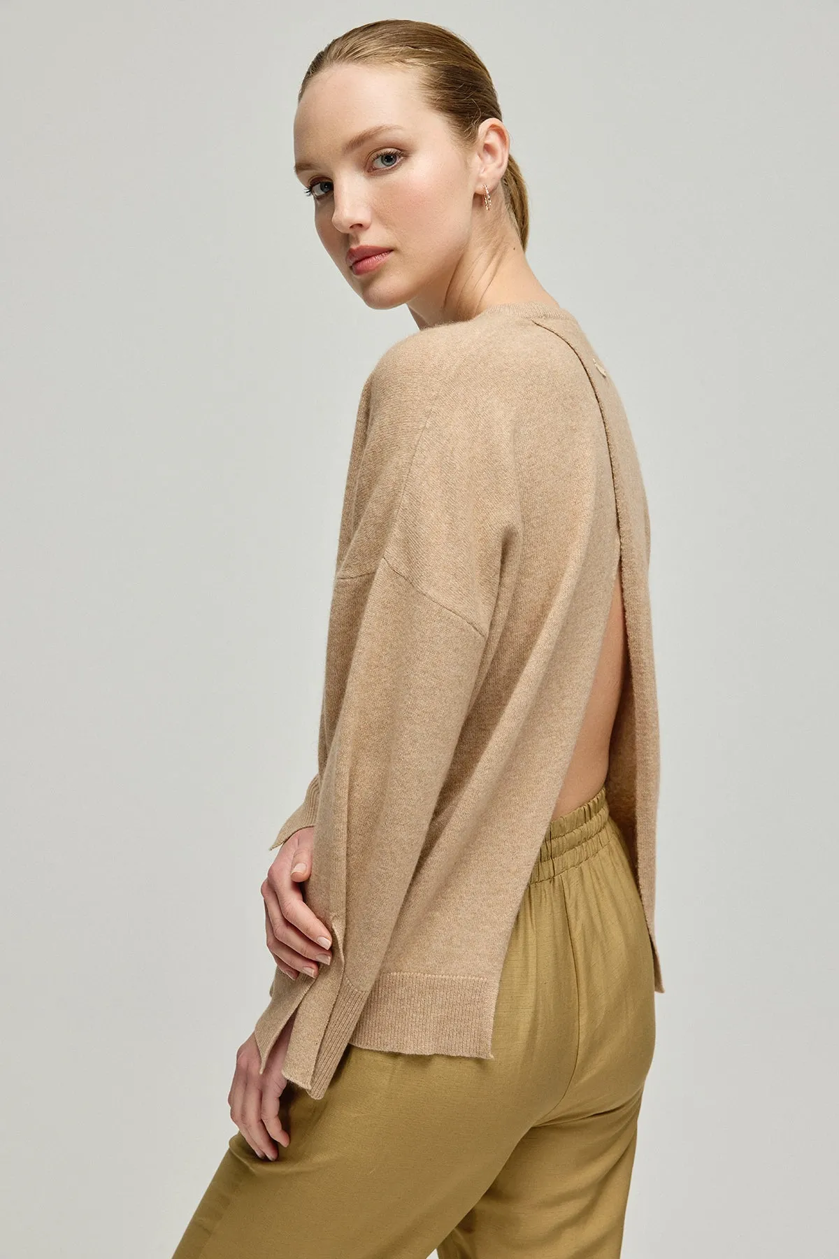 Sand Beige Cashmere Wool Romy Crew Neck Women's Sweater with Low-cut Back Detail